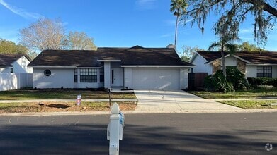 Building Photo - 1906 Landside Dr