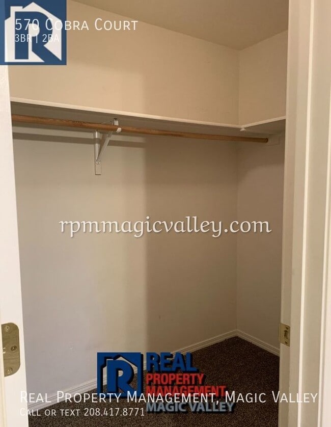 Building Photo - 570 Cobra Ct