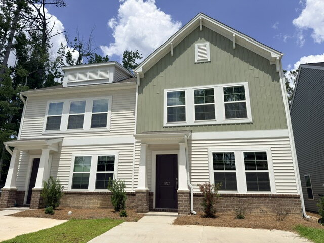 Building Photo - Brand-New 3BR Townhome in Lexington | Modern Finishes & Pet Friendly