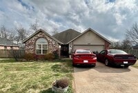 Building Photo - 285 Jack Perry Dr