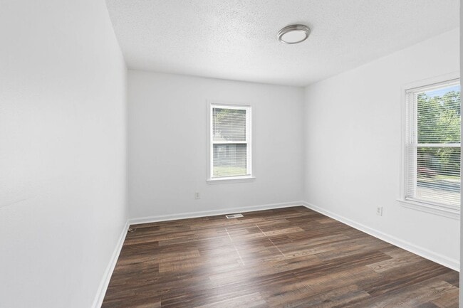 Building Photo - 1528 McCormick St