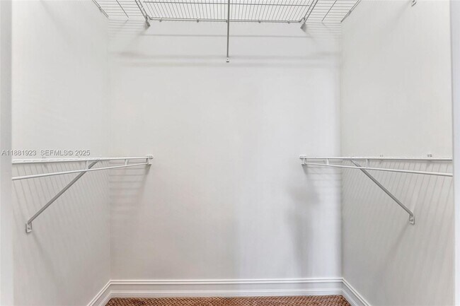 Building Photo - 3203 W Stonebrook Cir