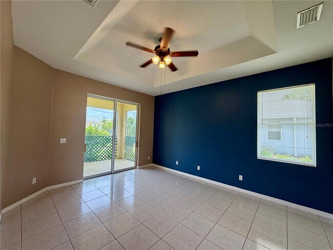 Building Photo - 1204 S San Mateo Dr