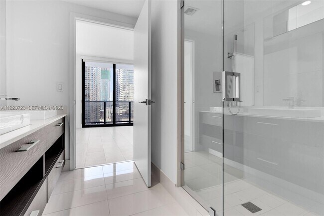 Building Photo - 45 SW 9th St