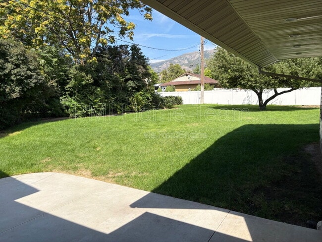 Building Photo - 442 N 250 E