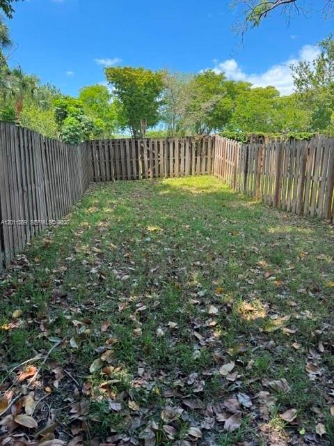 Building Photo - 9432 SW 140th Ct