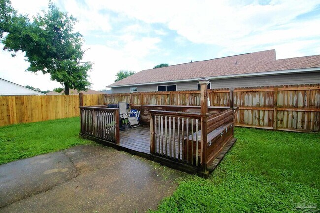 Building Photo - 317 Mizzen Ln