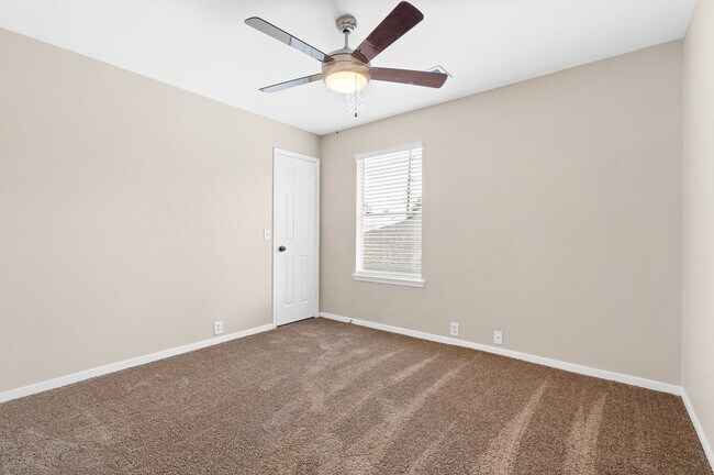 Building Photo - 19222 Wading River Dr