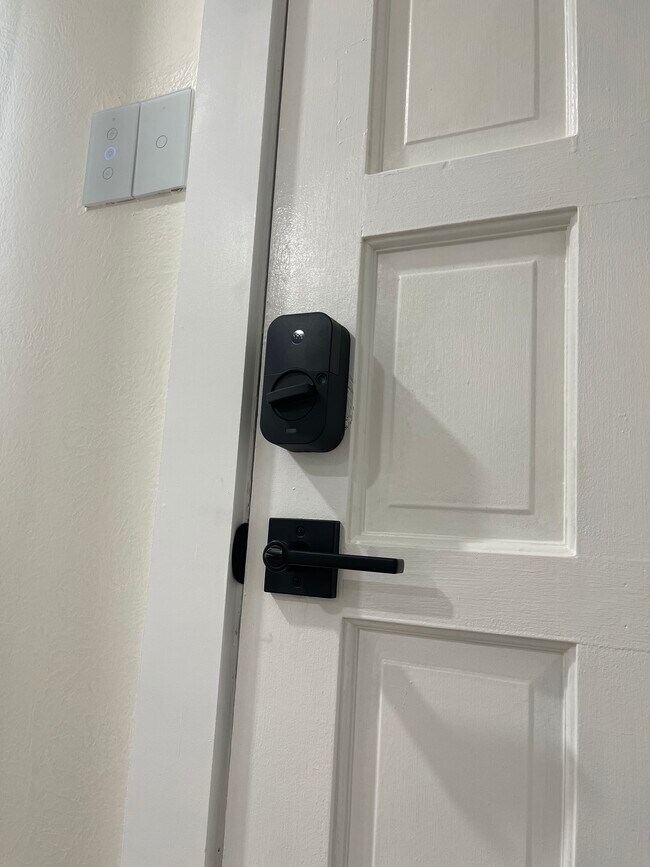 Building Photo - 6026 Birchbrook Dr