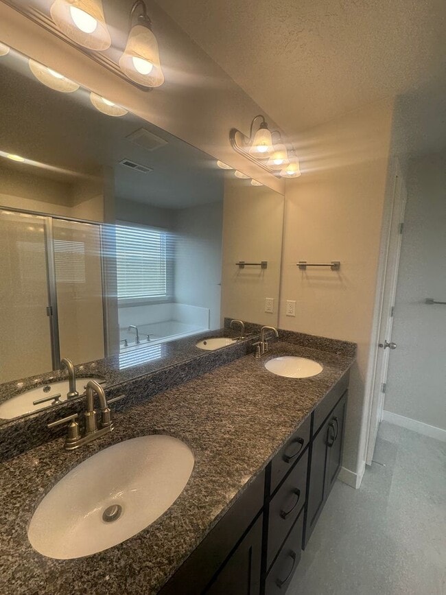 Building Photo - Beautiful Lehi Townhome for rent!