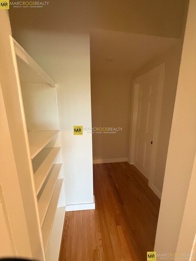 Building Photo - 1755 Beacon St