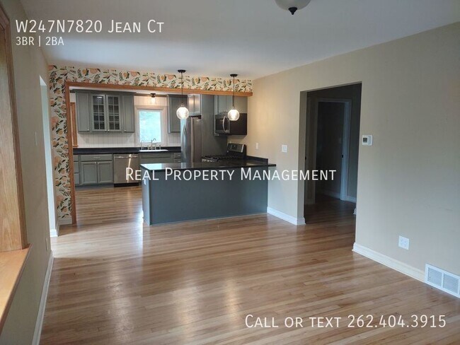 Building Photo - W247N7820 Jean Ct