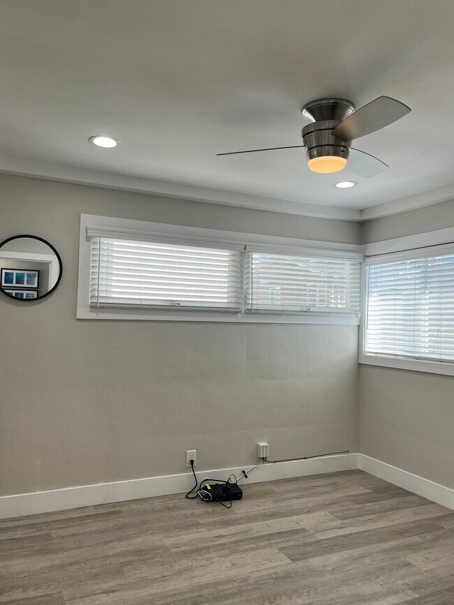 Building Photo - Location, Location, Location! Amazing upper unit near beach!