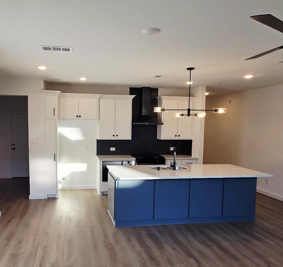 Building Photo - 702 Prosper Ln