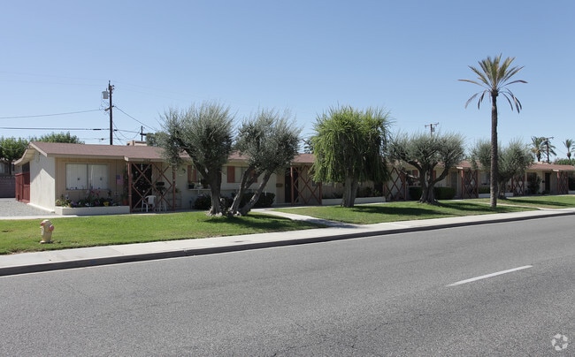 Building Photo - 26867-26747 Cherry Hills Blvd