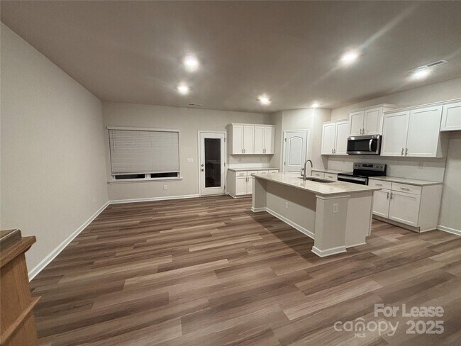 Building Photo - 414 Sagecroft Ln