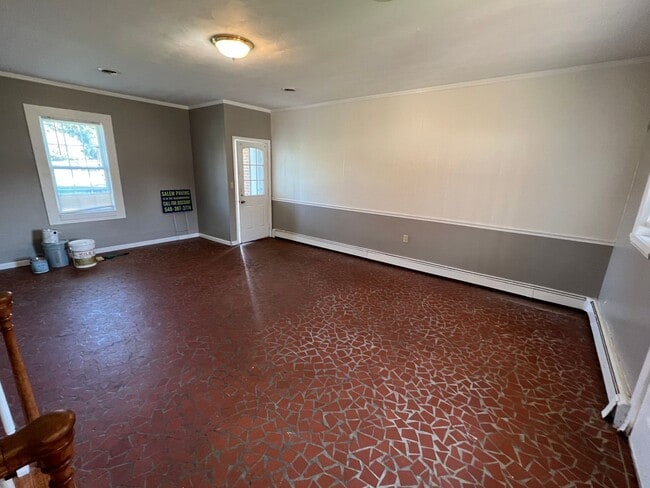 Building Photo - 1302 Penley Blvd