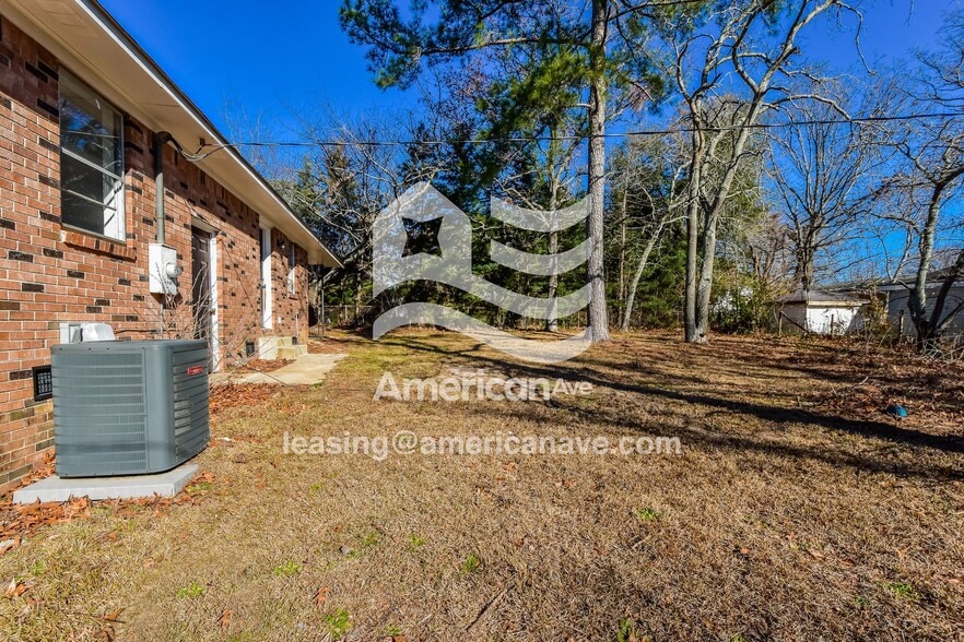 Building Photo - 2124 Sandy Run Dr