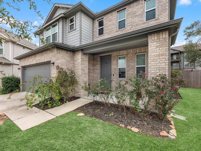 Building Photo - 14203 Broad Cypress Ct