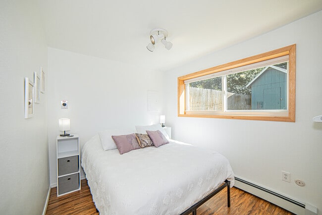 Building Photo - 4801 Canterbury Way