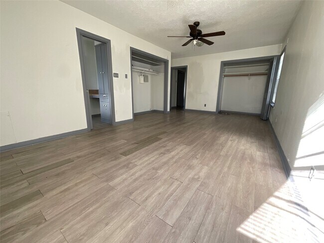 Building Photo - 1309 Jefferson St