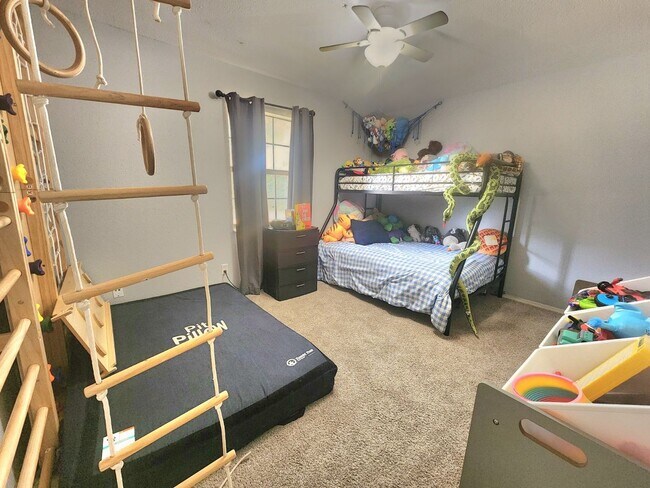 Building Photo - Charming Home with Pool & Prime Location!