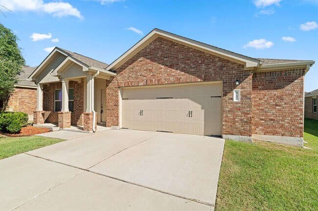 Building Photo - 817 Tabernash Dr
