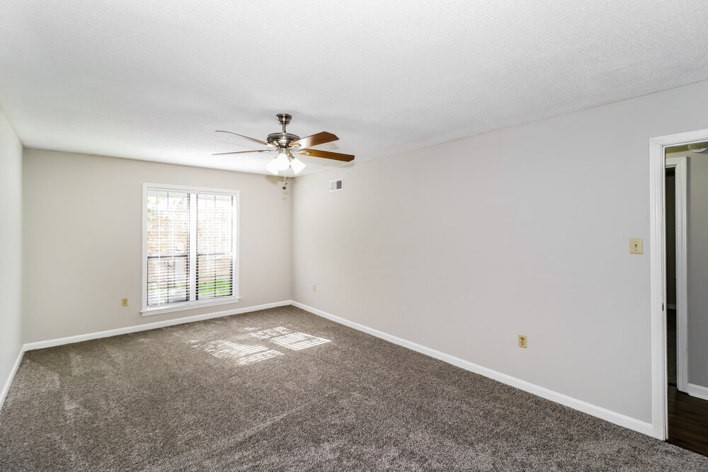 Building Photo - 6779 Cleary Dr