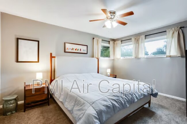 Building Photo - 1917 N Edgemoor St