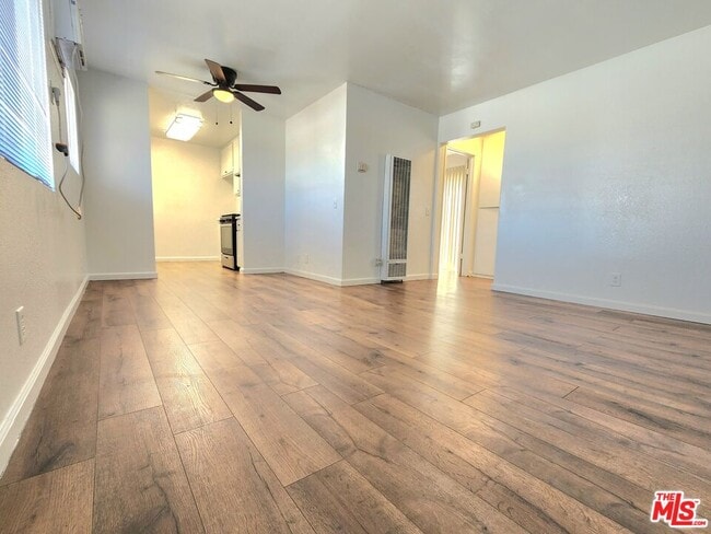 Building Photo - 165 N Hamilton Ave