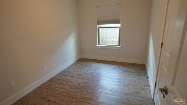 Building Photo - 138 Cottage View Dr