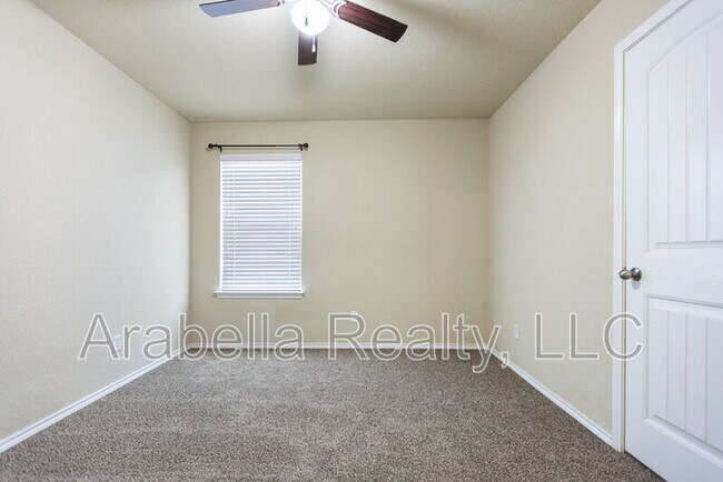 Building Photo - 11726 Caraway Hill