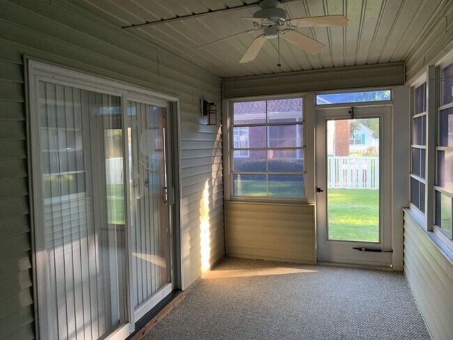 Building Photo - Three Bedroom, 2 Bath Home in Longs. Available Soon! Carolina Room, Enclosed Patio, Two Car Garag...
