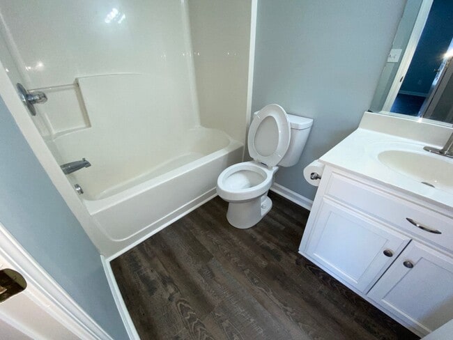 Building Photo - G TEAM - FOR LEASE - 3 BED, 2 BATH, 1200sq...