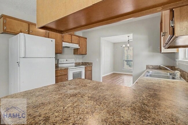 Building Photo - 1110 Cornett Ct