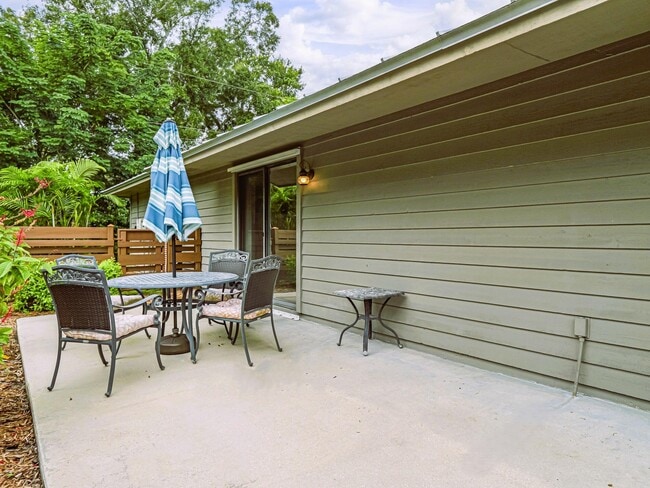 Building Photo - 2103 31st Ave