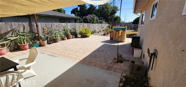 Building Photo - 532 Arroyo Ave