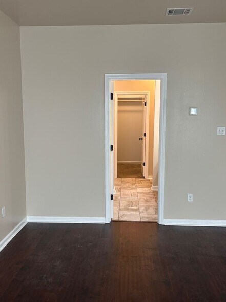 Building Photo - 4625 Ames Blvd