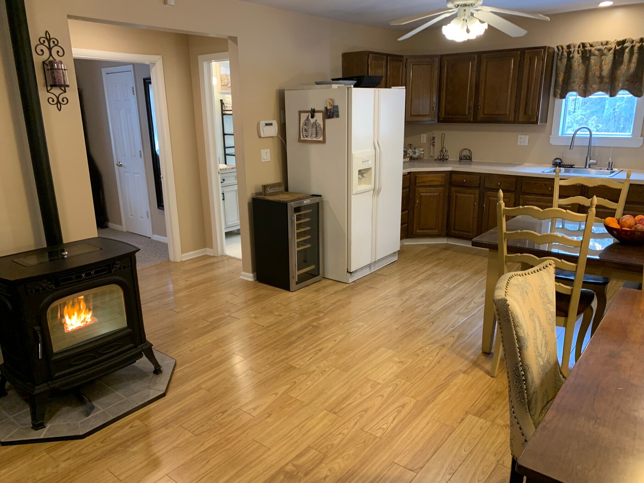 Building Photo - 266 Mahopac Ave