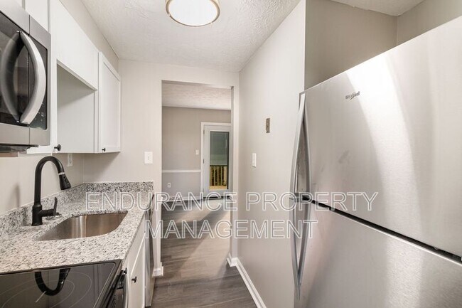 Building Photo - 4600 Glenway Ave
