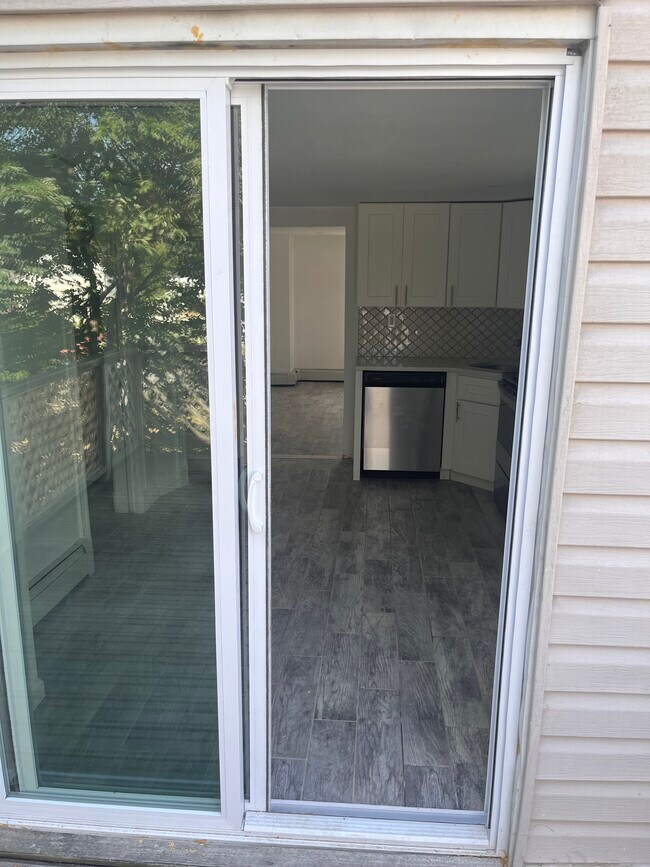 Building Photo - 349 Bellmore Rd