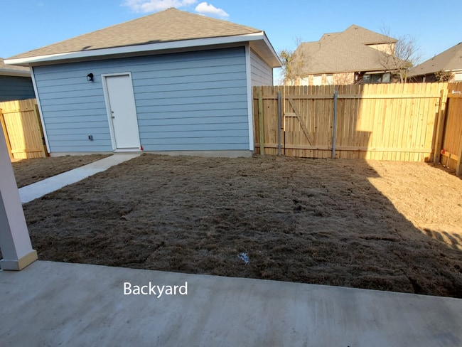 Building Photo - 2412 Pecan Island Dr