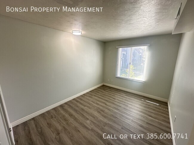 Building Photo - 436 S 550 E