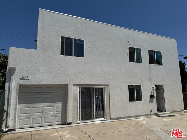 Primary Photo - 1430 Hauser Blvd