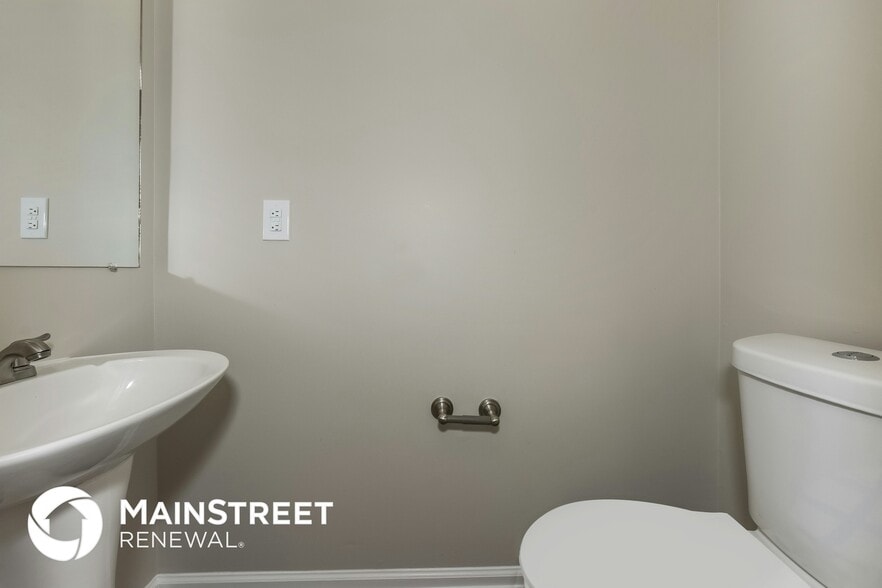 Building Photo - 102 Bentree Ct