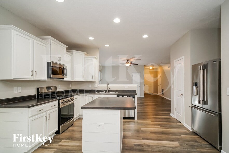 Building Photo - 2407 Twinleaf Drive