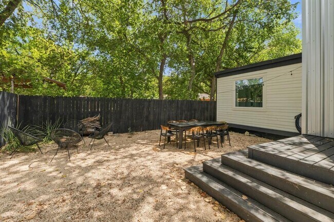 Building Photo - 5307 Prock Ln