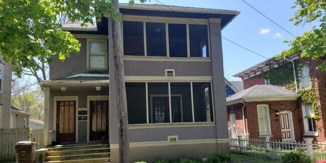 Building Photo - 409 Grove St