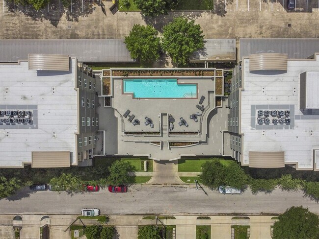 Building Photo - 1010 Rosine St