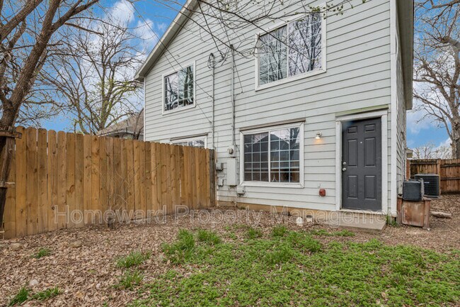 Building Photo - 1909 May St